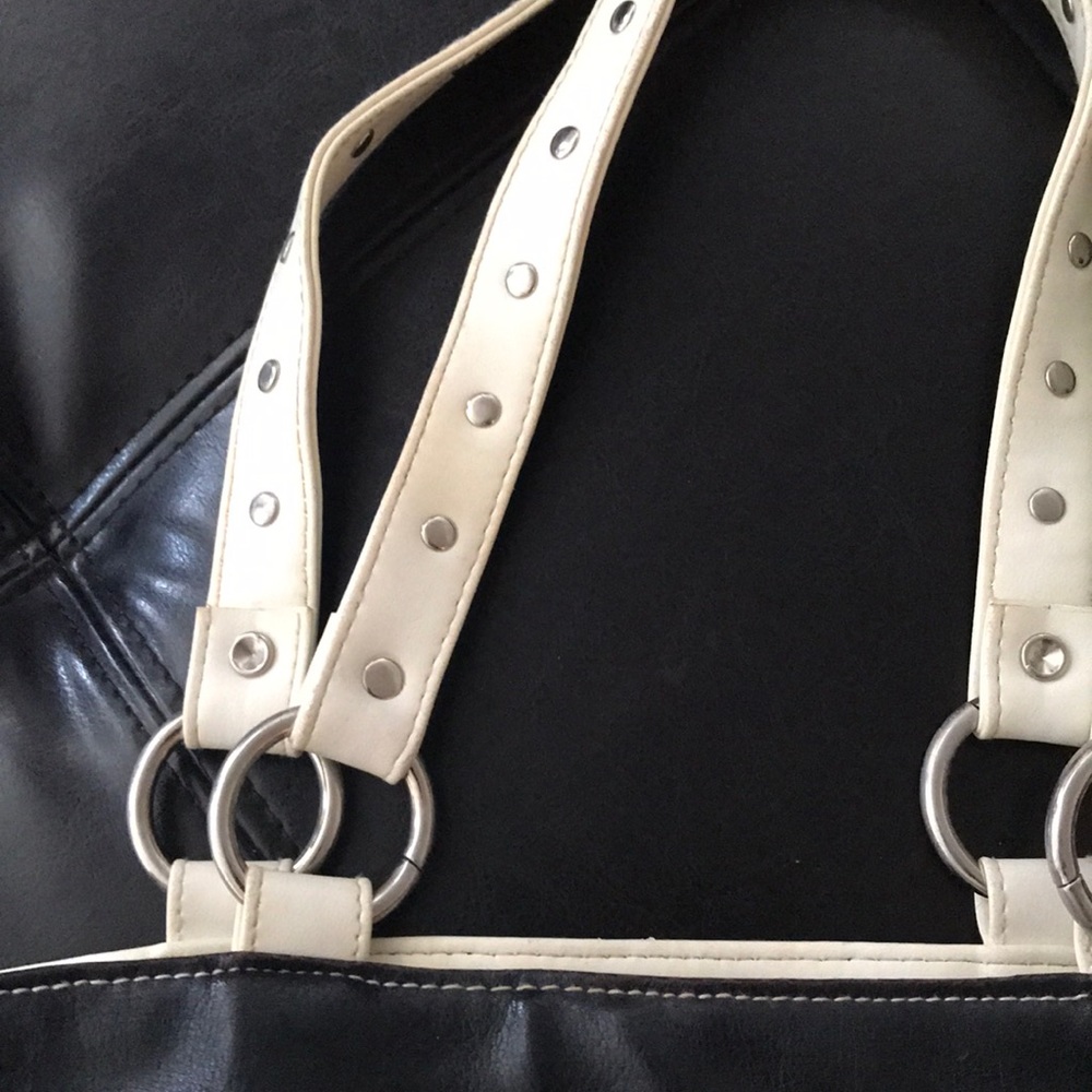 Bag - Picture 2 of 4
